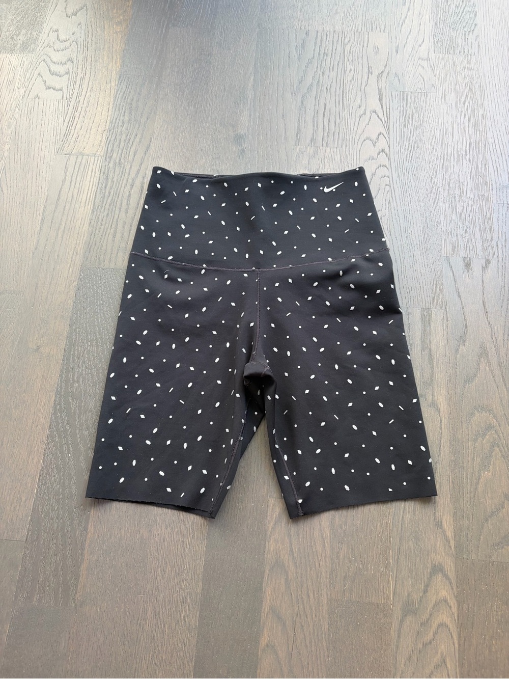 Nike RARE POP UP EXCLUSIVE bike shorts with 3d glitter gel pattern design